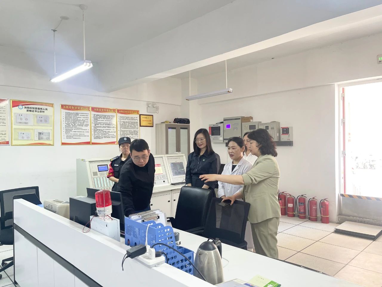 筑牢安全防线 守护光明假期—— 我院开展五一节前安全生产培训暨安全生产和行政大查房